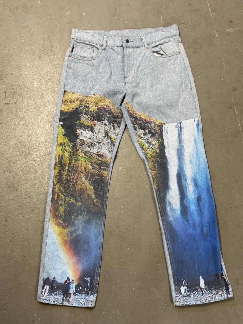 Pleasures Now Prelude printed denim jeans waterfall scene all over print sz 34